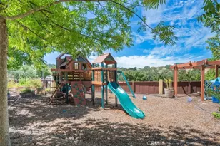 627 Nicklaus St, Paso Robles, CA 93446 - Photo 26