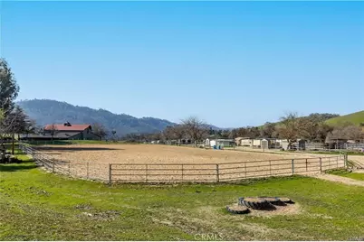 2642 Bridle Trail, Paso Robles, CA 93446 - Photo 36
