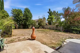22311 Cardiff, Saugus, CA 91350 - Photo 42