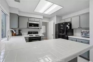22311 Cardiff, Saugus, CA 91350 - Photo 18