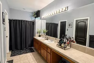 11107 Snowcreek Falls, Bakersfield, CA 93312 - Photo 16