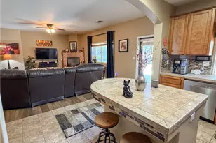11107 Snowcreek Falls, Bakersfield, CA 93312 - Photo 12
