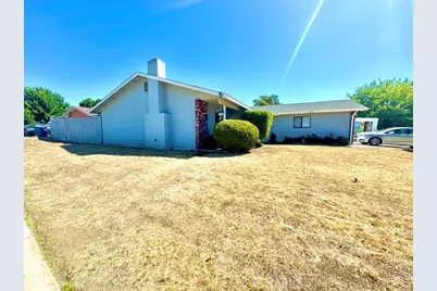 1908 Driftwood, Paso Robles, CA 93446 - Photo 2