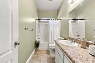 402 Dagenham Ct, Bakersfield, CA 93307 - Photo 22