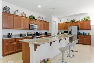 9810 Richland Hills Lane, Bakersfield, CA 93306 - Photo 22