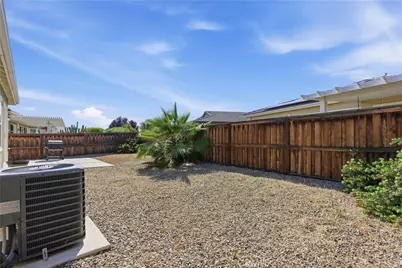 9810 Richland Hills Lane, Bakersfield, CA 93306 - Photo 42