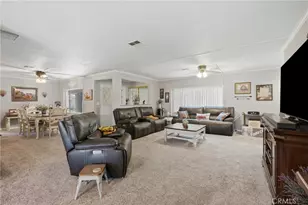5409 Fountain View Way, Bakersfield, CA 93313 - Photo 10