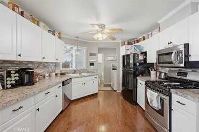 5409 Fountain View Way, Bakersfield, CA 93313 - Photo 16