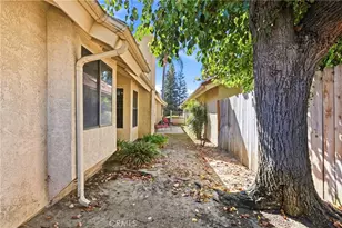 8012 Chaucer St, Bakersfield, CA 93311 - Photo 52