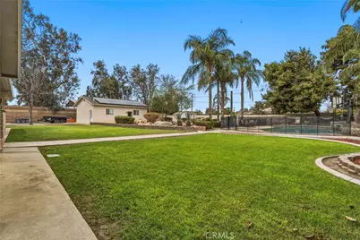 3012 McCall Avenue, Bakersfield, CA 93304 - Photo 68