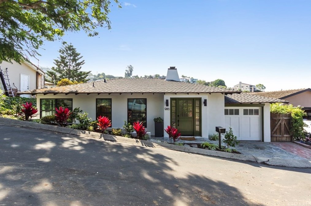 986 Meadowlark Dr, Laguna Beach, CA 92651-2806