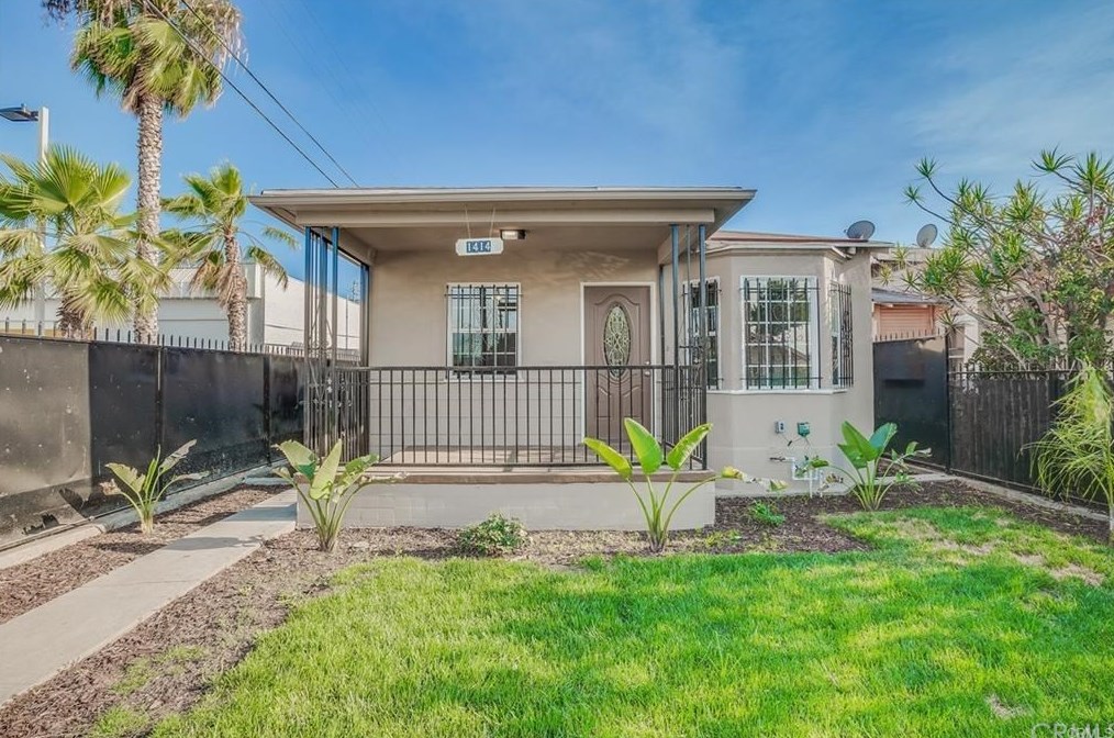 1414 54th St, Los Angeles, CA 90011-4920