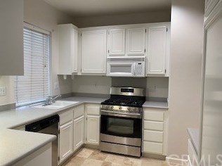 214 Lantern Ln, Irvine, CA 92618