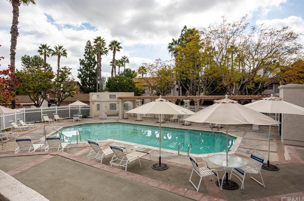 26552 Las Palmas, Laguna Beach CA  92656-3158 exterior