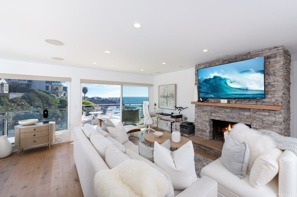 31561 Table Rock Dr, Laguna Beach, CA 92651-8329