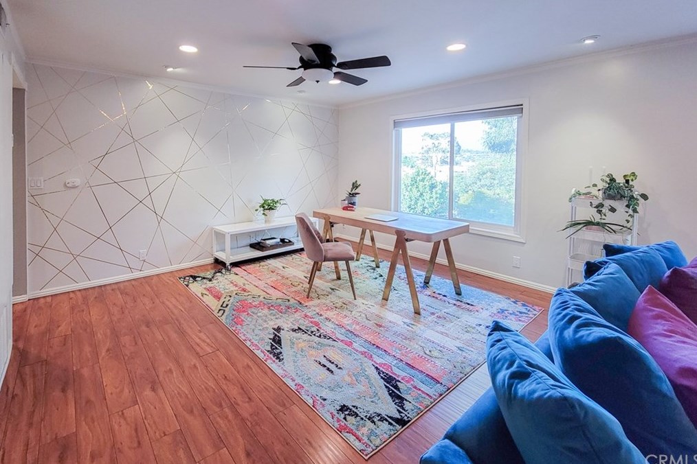 2354 Fletcher Dr, Los Angeles, CA 90039-4032