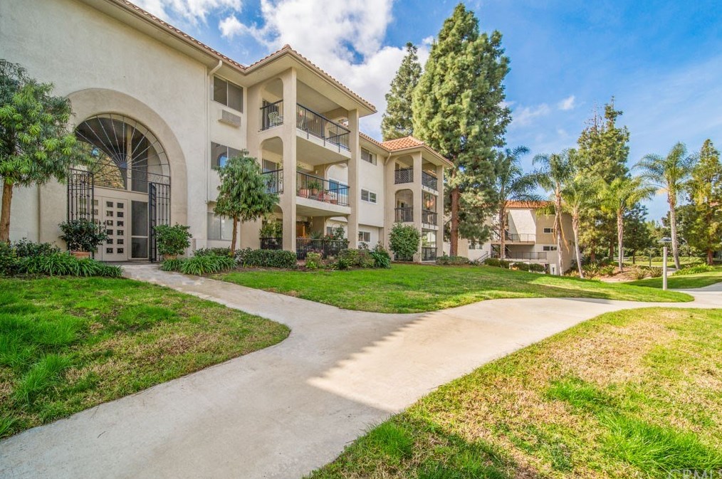 3243 San Amadeo, Laguna Beach, CA 92637-3069