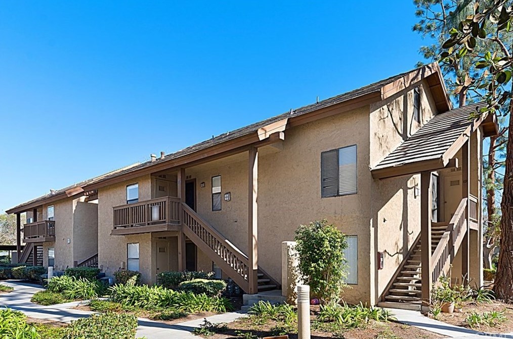 67 Lemon Grove, Irvine, CA 92618