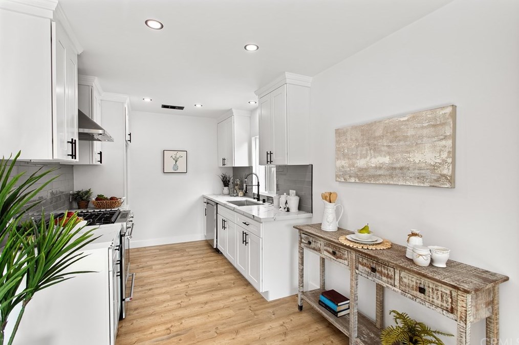 2793 Estara Ave, Los Angeles CA  90065-2978 exterior