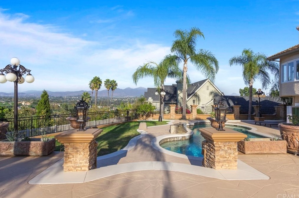 25731 Nellie Gail Rd, Laguna Beach, CA 92653-6135