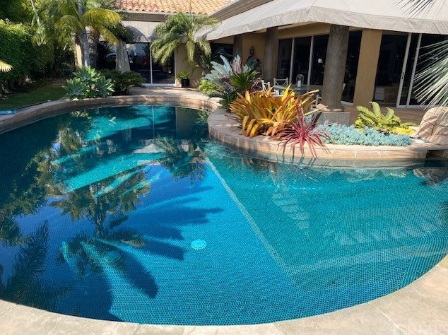 130 Irvine Cove Pl, Laguna Beach, CA 92651-1042