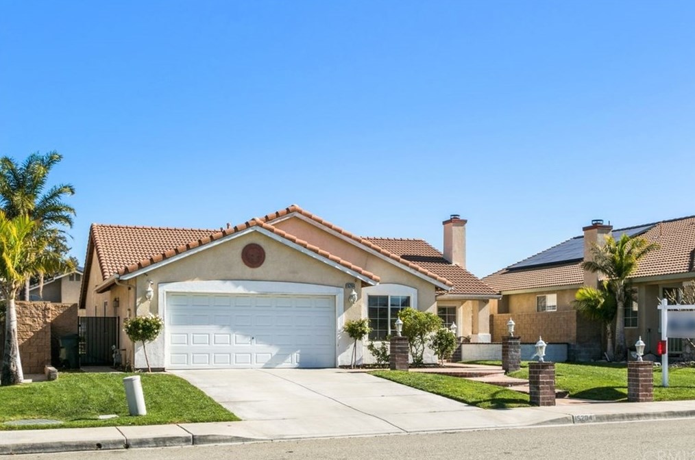 15204 Dandelion Ln, Fontana, CA 92336-4230