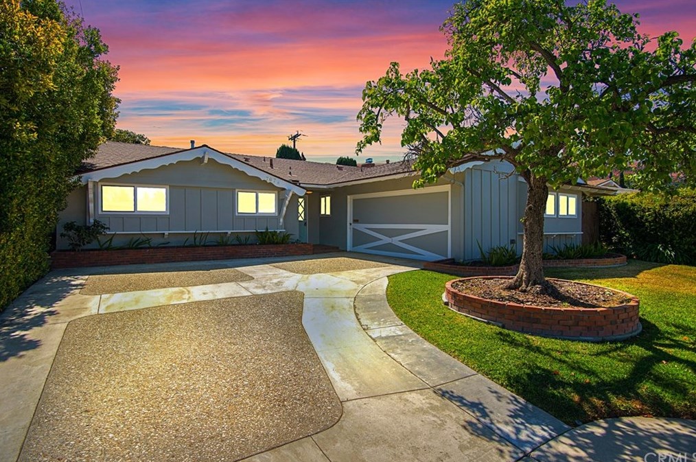 767 Allegheny Ave, Costa Mesa, CA 92626-3002