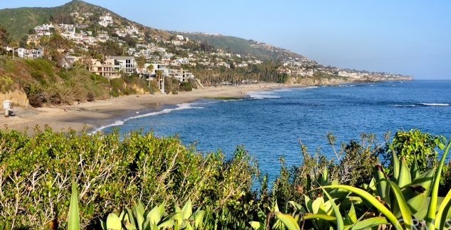 5489 Paseo Del Lago, Laguna Beach CA  92637-2632 exterior