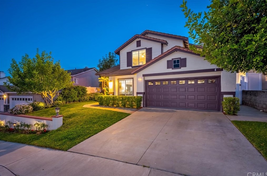 27 Sundown Dr, Trabuco Canyon, CA 92679