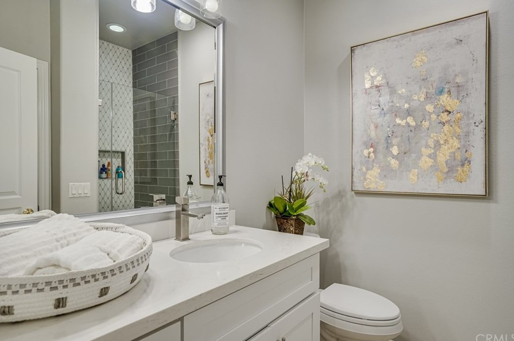 21358 Cieza Cir, Huntington Beach CA  92648-5396 exterior