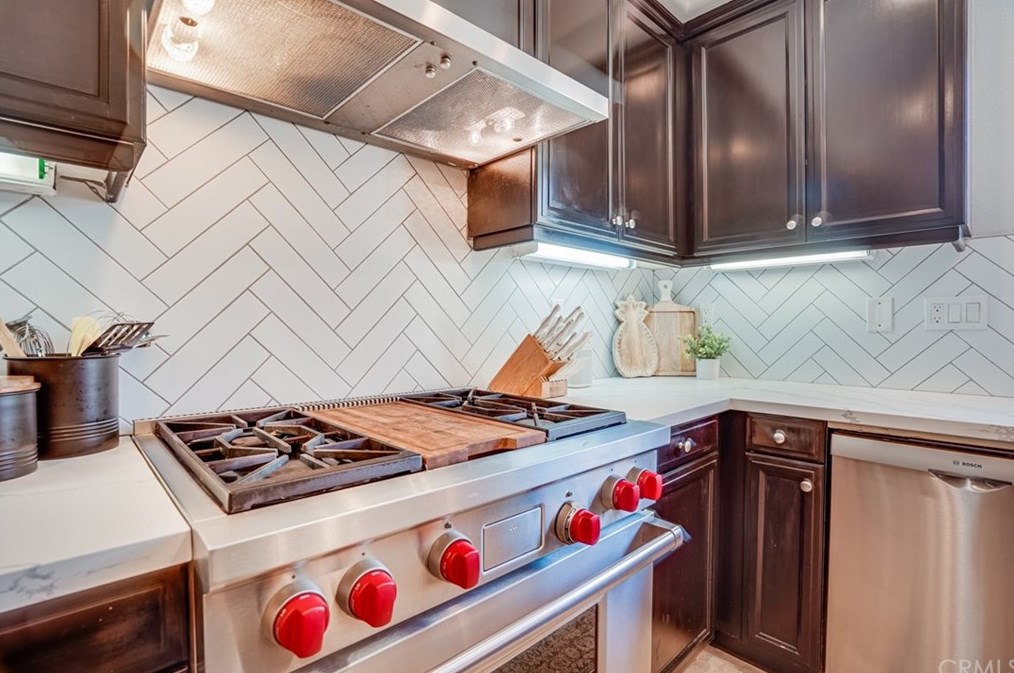 21358 Cieza Cir, Huntington Beach CA  92648-5396 exterior