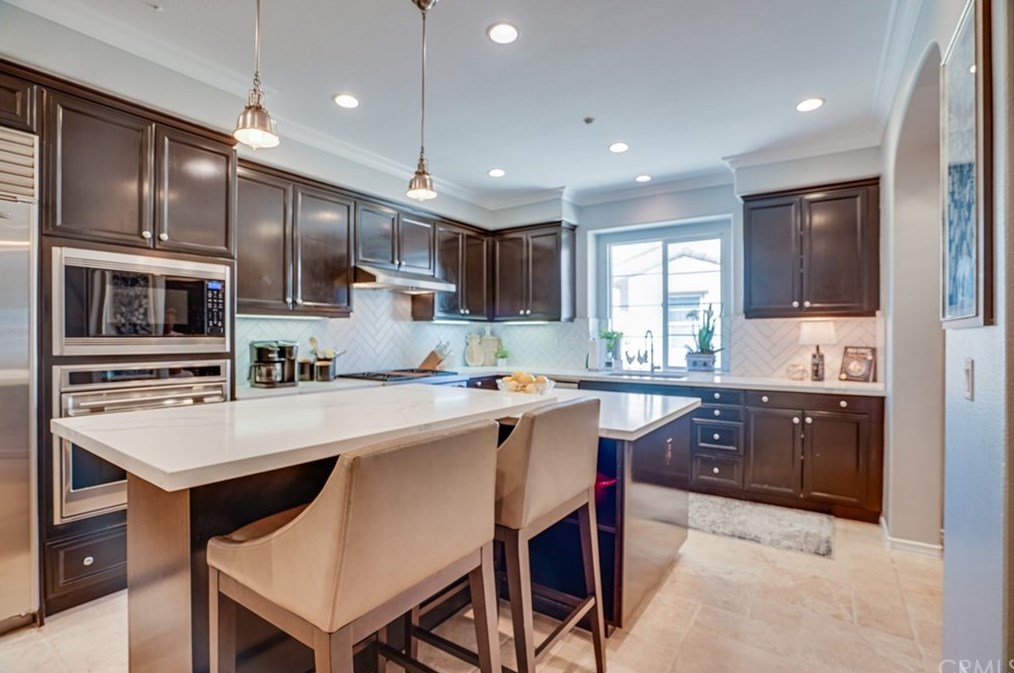 21358 Cieza Cir, Huntington Beach CA  92648-5396 exterior