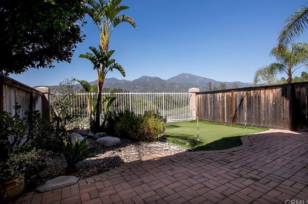33 Vista Barranca, Trabuco Canyon, CA 92688