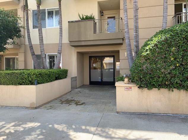 1241 S Westgate Ave #2, Los Angeles, CA 90025