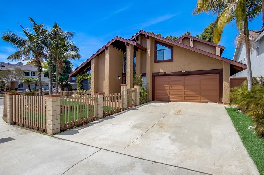 20271 Lighthouse Ln, Huntington Beach, CA 92646-4414