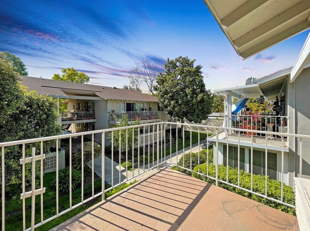 256 Calle Aragon, Laguna Beach CA  92637-3413 exterior