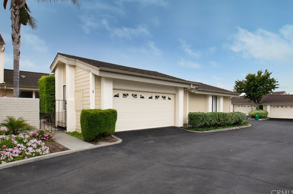 4 Starflower #17, Irvine, CA 92604