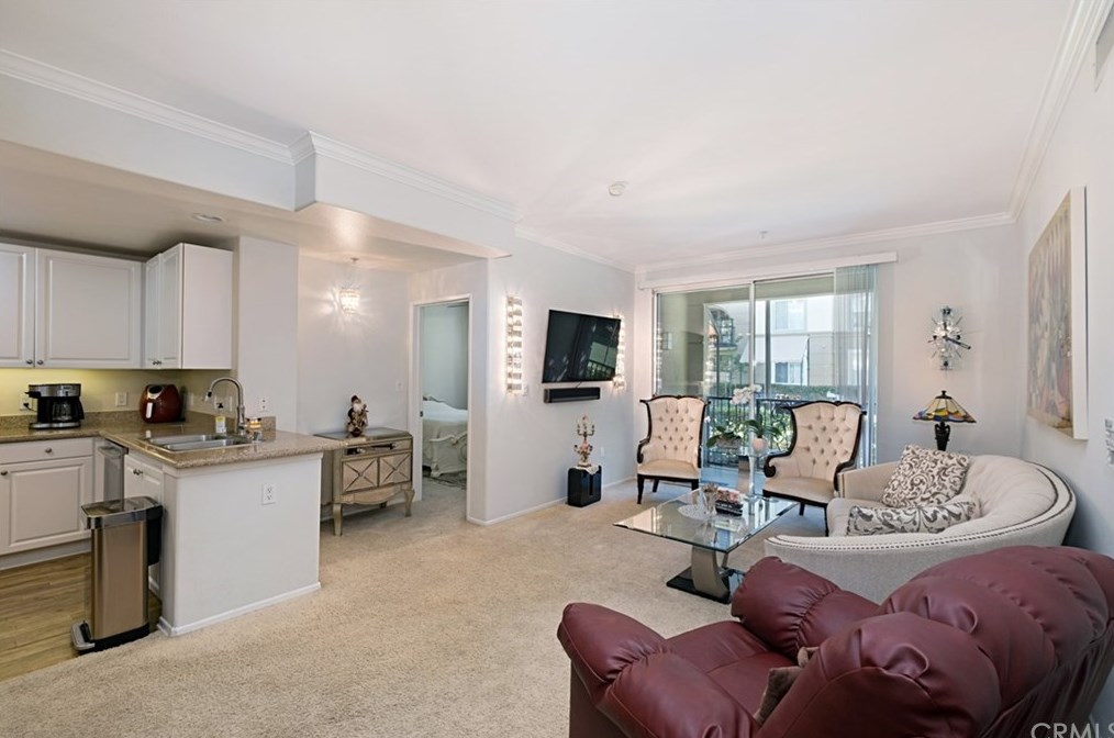 2140 Watermarke Pl, Irvine, CA 92612