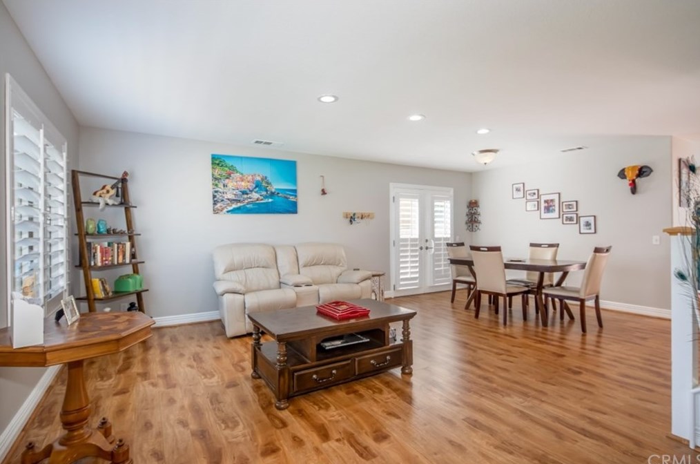 5 Via Hacienda, Trabuco Canyon, CA 92688