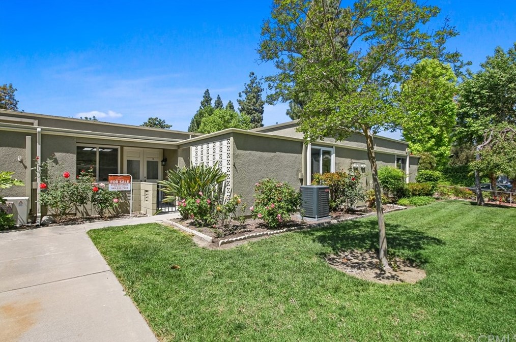 74 Calle Aragon, Laguna Beach CA  92637-3957 exterior
