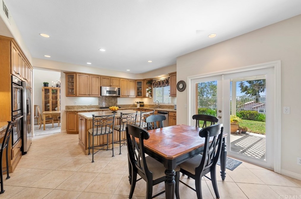 6 Via Onza, Trabuco Canyon, CA 92688