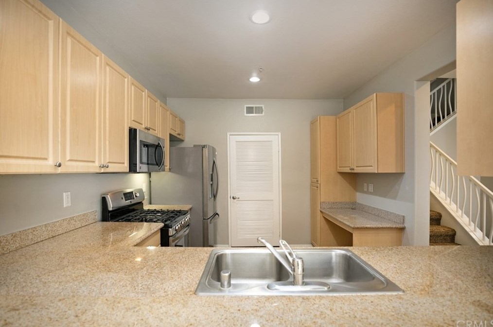 2367 Watermarke Pl, Irvine, CA 92612