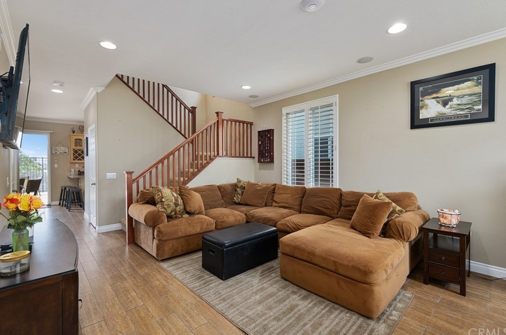 38 Dawn Ln, Laguna Beach, CA 92656-8022