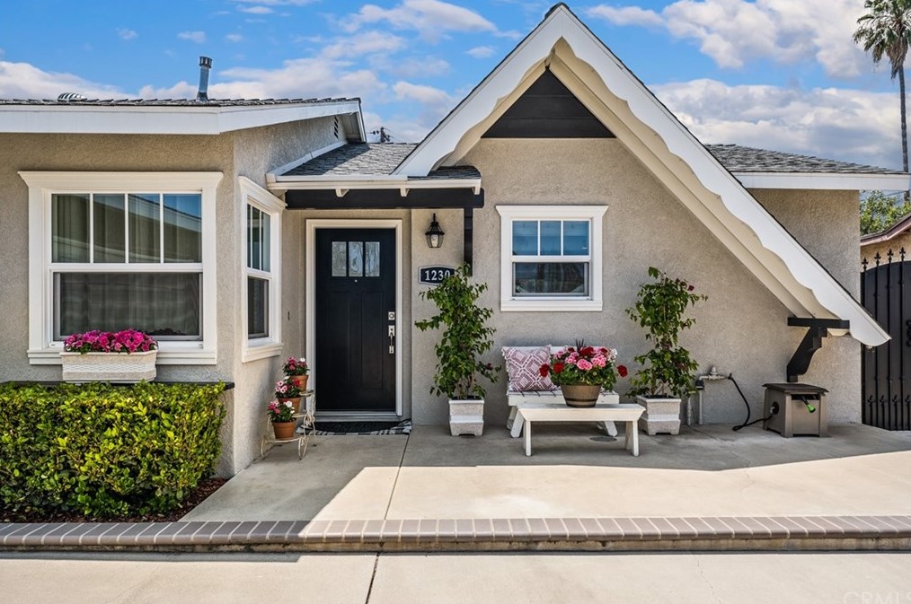1230 W Payson St, San Dimas, CA 91773