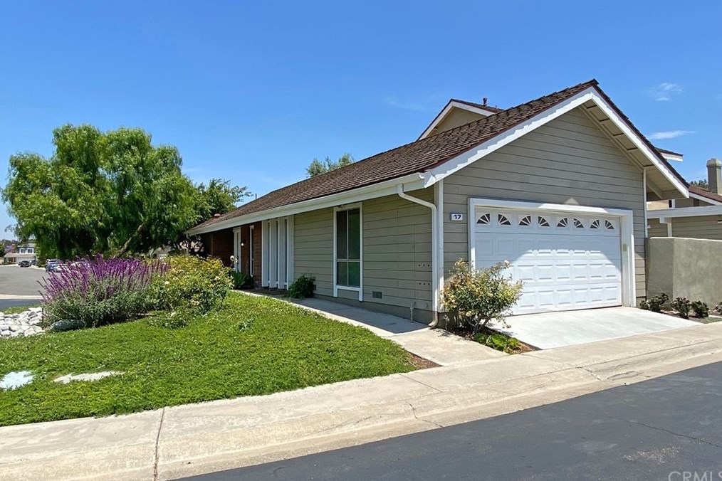 17 Woodpine Dr, Irvine, CA 92604