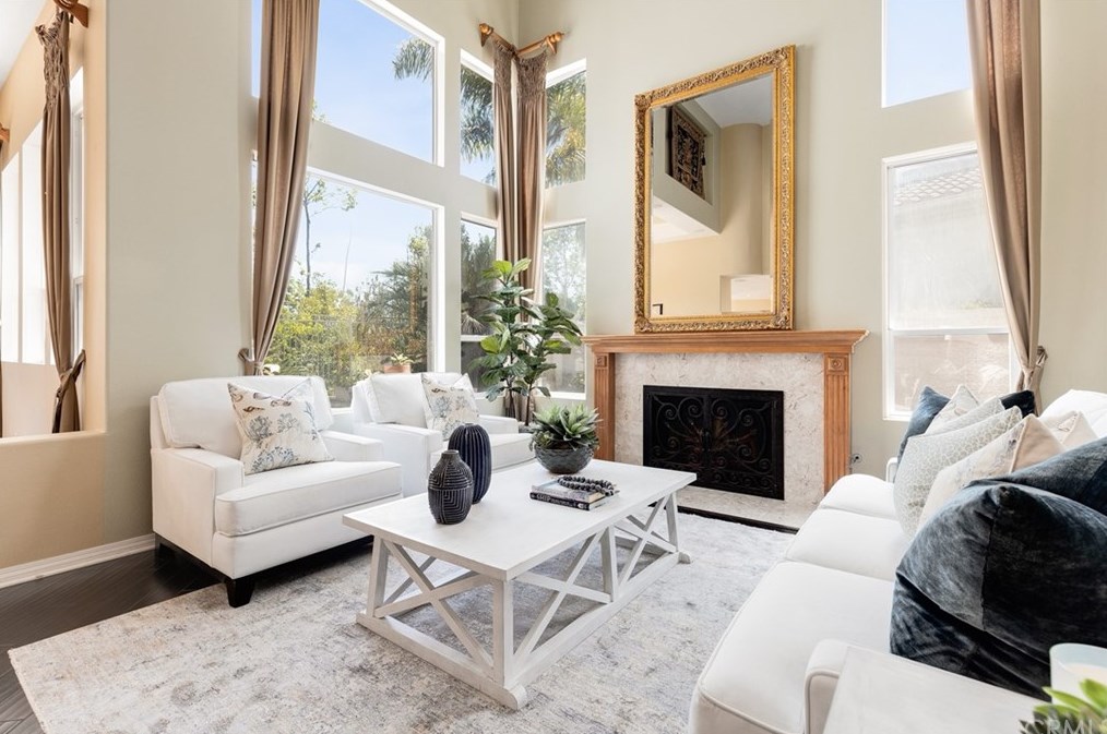 18562 Garnet Ln, Huntington Beach, CA 92648-7013