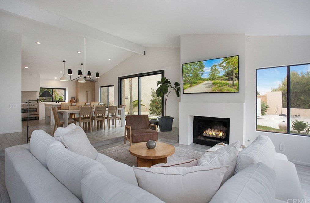 25752 Encanto Ct, Laguna Beach, CA 92653-5613
