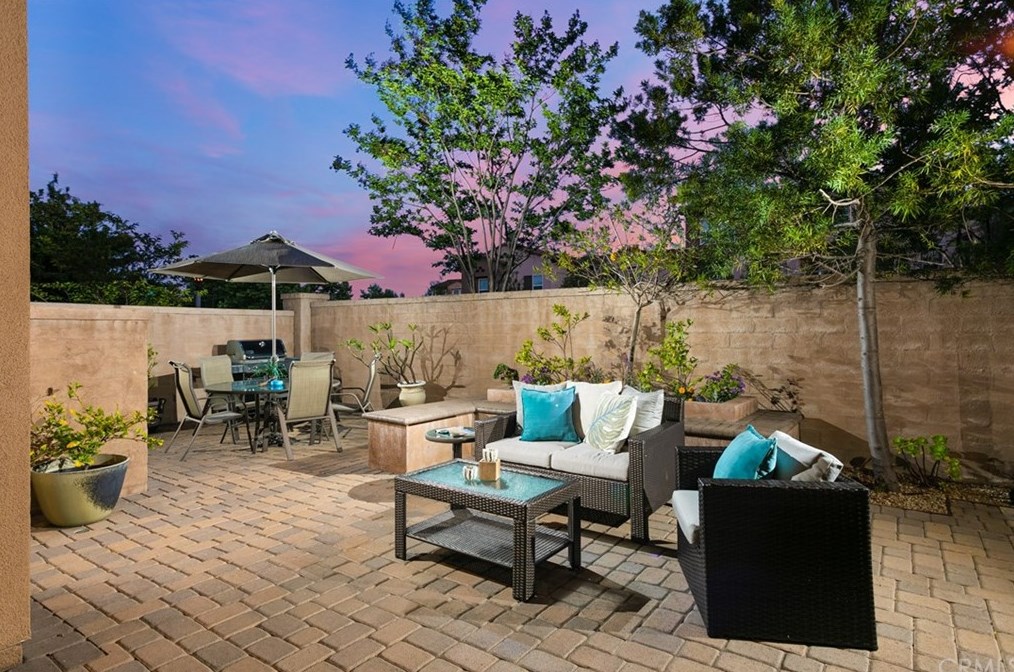 60 Rincon Way, Laguna Beach, CA 92656-1624