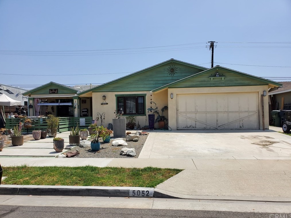 5052 Sisson Dr, Huntington Beach, CA 92649-2438