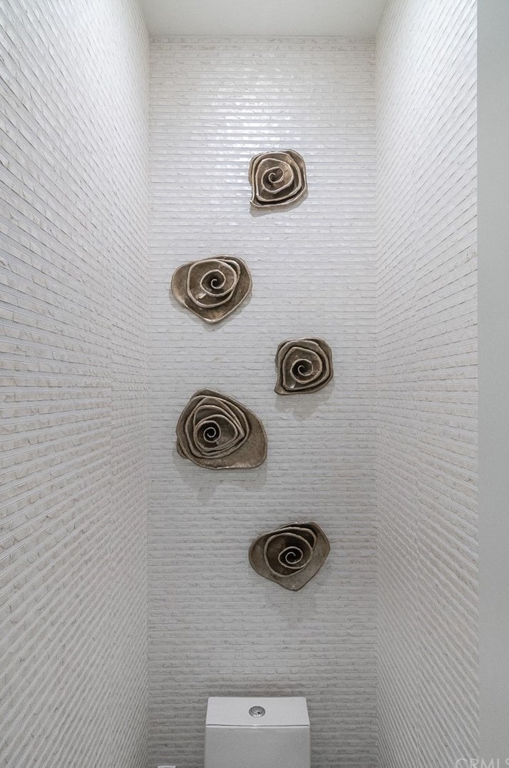 1737 Park St, Huntington Beach CA  92648-2732 exterior